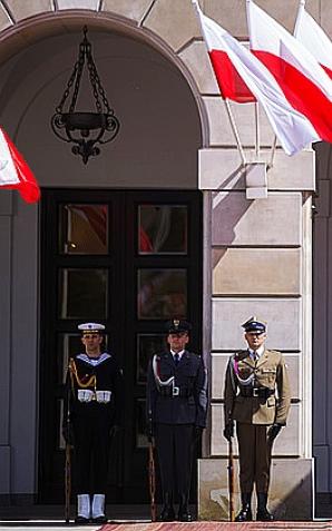 Prezydent: Biało-czerwona symbolem naszej wolności