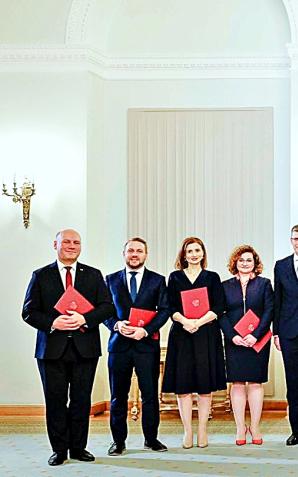 [VIDEO] Nowy rząd premiera Mateusza Morawieckiego
