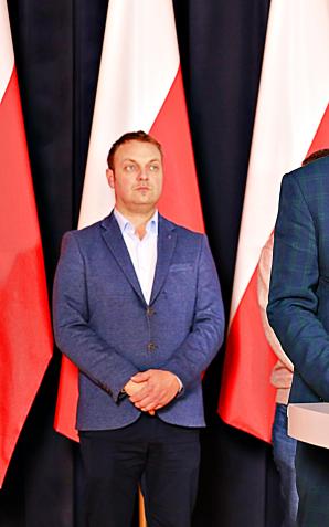 Minister infrastruktury Alvin Gajadhur  spotkał się z przedstawicielami branży przedsiębiorców transportu drogowego, którzy uczestniczą w akcji protestacyjnej na granicy polsko-ukraińskiej